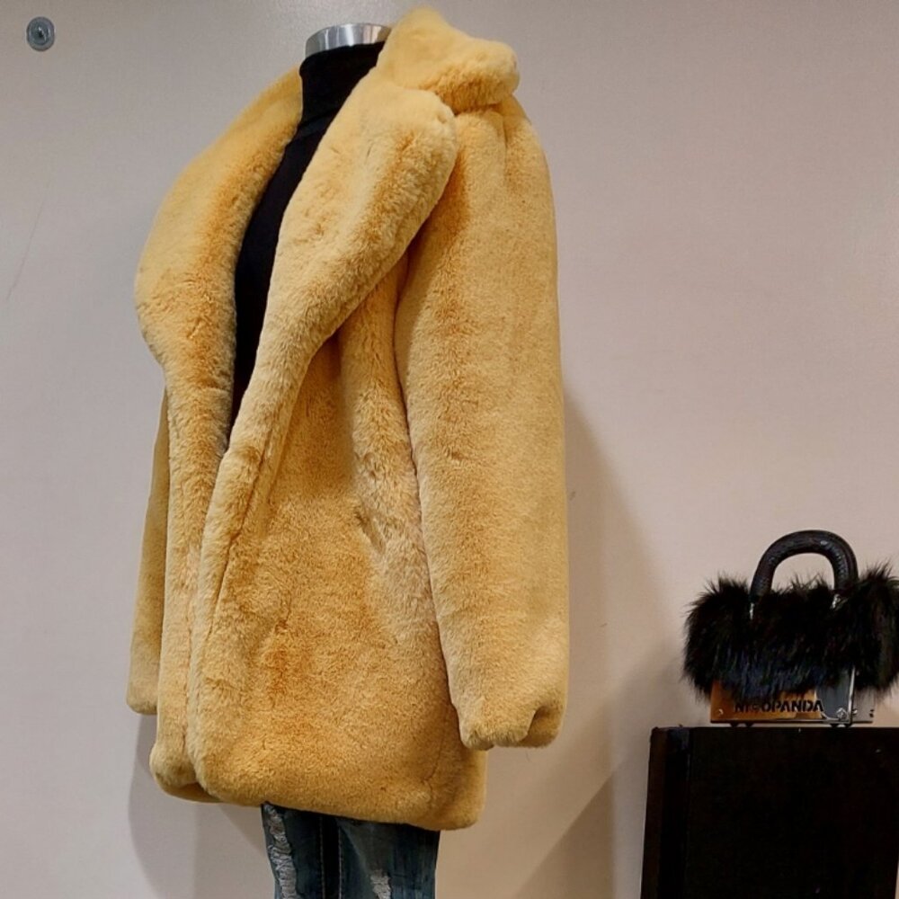 💥STUNNING💥GUESS FAUX FUR COAT in YELLOW HONEY GOLD - Picture 10 of 15